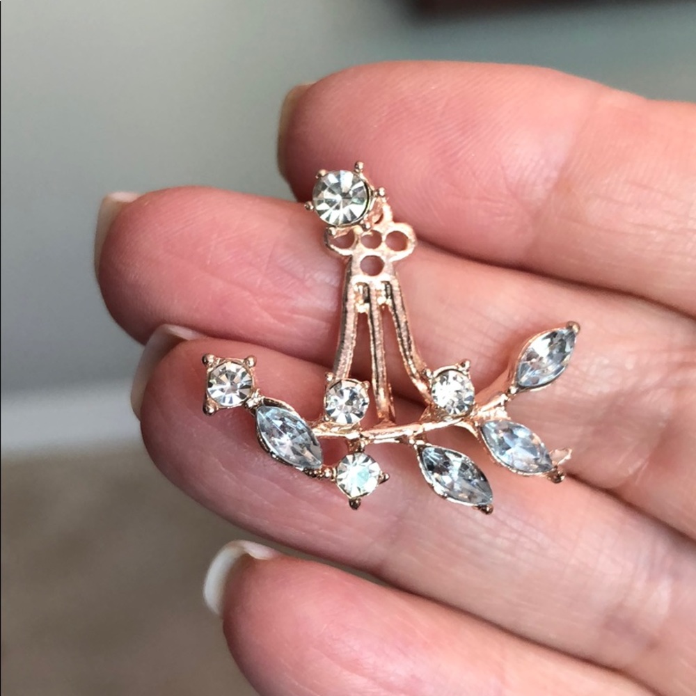 3/$21 Rose gold color CZ earrings floral motif - Picture 3 of 4
